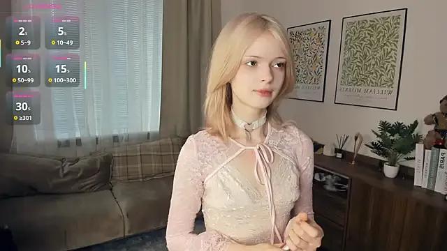 StripChat LaureMestler is Private LaureMestler — Make my ass shiny with oil