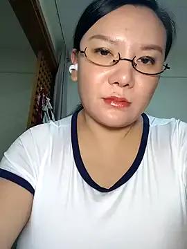 StripChat LILYsweetfcup is Freechat LILYsweetfcup — Freechat on StripChat